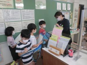 見学の様子2