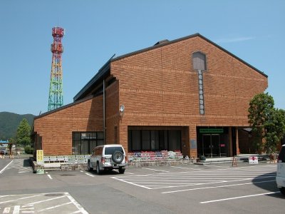 本館／山県市図書館の画像