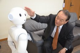 Pepper（ペッパー）と交流の画像