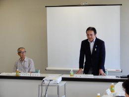 鳥澤英紀会長（右）、村瀬忠敬副会長（左）の画像