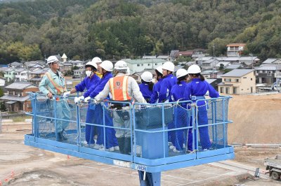 高所作業車体験の画像