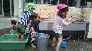 水遊び