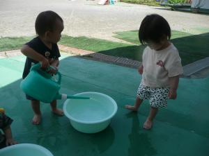 水遊び