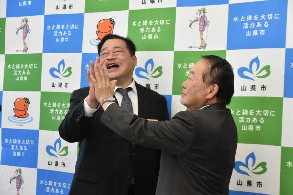 枝川親方と林市長
