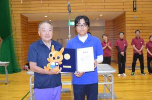 ラジオ体操優良団体等表彰市長・かんぽさん画像