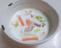 野菜のミルクスープ写真