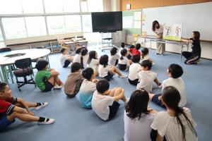 全校読み聞かせをしていただきました！