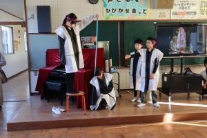 「山と歴史の学校」で大桑城跡の発表をしたよ！