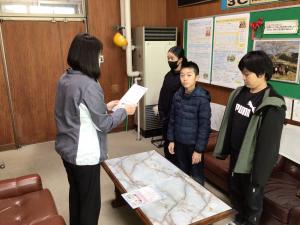 6年生「家庭の食育マイスター」委嘱