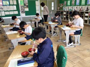 正しいお箸の持ち方を知ろう