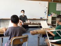 琴の演奏体験をしました