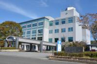 山県市役所外観